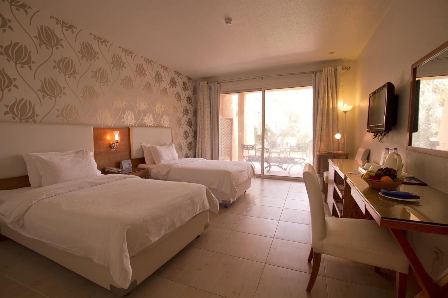 Golden Tulip Al Jazira Hotel & Resort Abu Dhabi Exterior foto