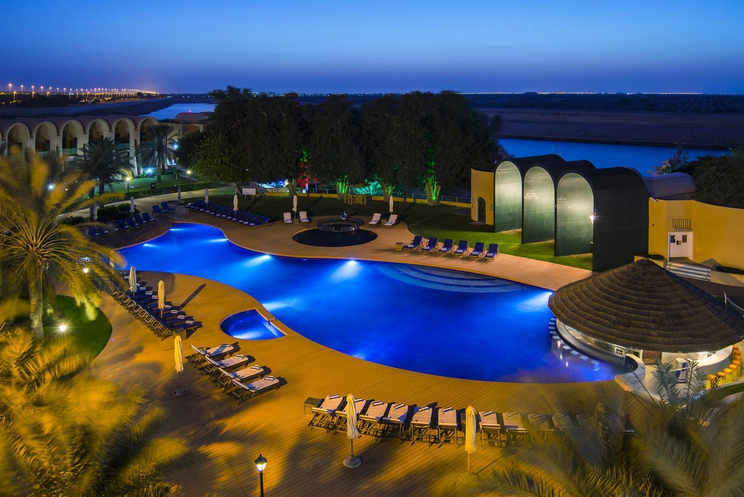Golden Tulip Al Jazira Hotel & Resort Abu Dhabi Exterior foto
