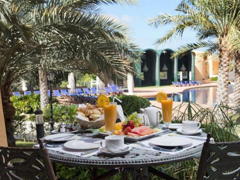 Golden Tulip Al Jazira Hotel & Resort Abu Dhabi Exterior foto