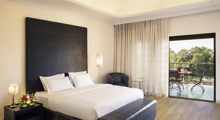Golden Tulip Al Jazira Hotel & Resort Abu Dhabi Exterior foto