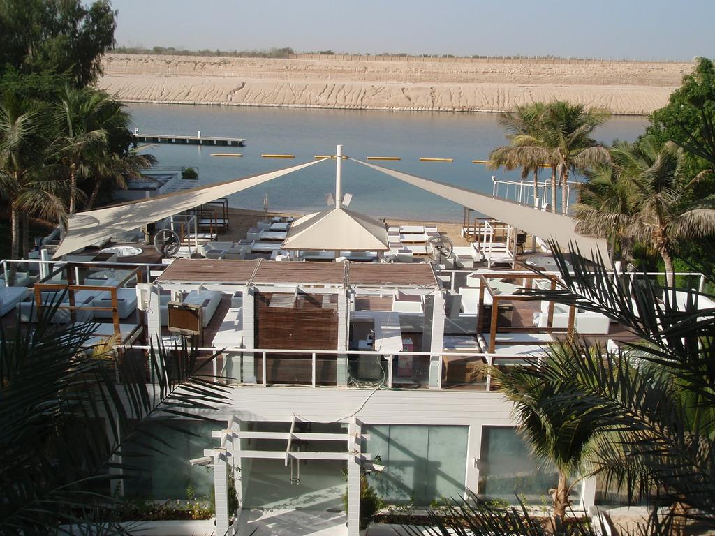 Golden Tulip Al Jazira Hotel & Resort Abu Dhabi Exterior foto